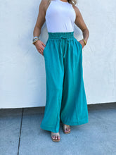 Load image into Gallery viewer, PREORDER: Johanna Linen Pants in Three Colors