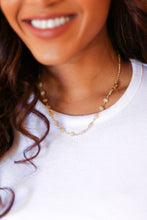 Load image into Gallery viewer, Gold Daisy Flower Enamel Necklace