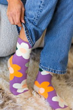 Load image into Gallery viewer, Plum Floral Print Crew Socks