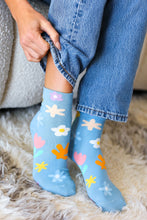 Load image into Gallery viewer, Sky Floral Ankle Socks