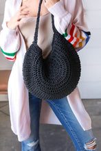 Load image into Gallery viewer, Black Braided Straw Circle Lined Tote Bag