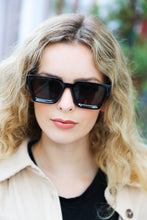 Load image into Gallery viewer, Tortoise Shell Thick Frame Rectangle Sunglasses
