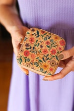 Load image into Gallery viewer, Floral & Cork Travel Jewelry Box