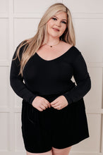 Load image into Gallery viewer, Bring in the Basics Seamless Reversible V-Neck Black