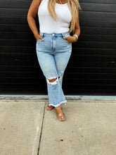 Load image into Gallery viewer, PREORDER: Lucy Distressed Crop Jeans