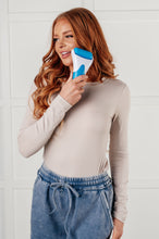 Load image into Gallery viewer, Like Brand New De-Puffing Facial Ice Roller