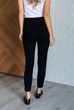 Load image into Gallery viewer, Magic Ankle Crop Skinny Pants in Black