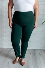 Load image into Gallery viewer, Magic Skinny 28" Pants in Hunter Green