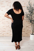 Load image into Gallery viewer, Places Unknown Ruched Detail Midi Dress