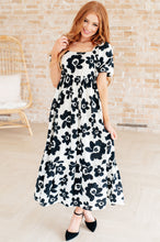 Load image into Gallery viewer, The Hot Topic Square Neck Floral Dress