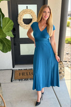 Load image into Gallery viewer, PREORDER: Woodbury Midi Dress in Two Colors