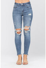 Load image into Gallery viewer, Cut Off At The Knees Judy Blue Skinny Jeans