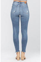 Load image into Gallery viewer, Cut Off At The Knees Judy Blue Skinny Jeans