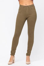 Load image into Gallery viewer, Yours Truly Olive Judy Blue Skinny Jeans