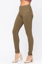 Load image into Gallery viewer, Yours Truly Olive Judy Blue Skinny Jeans