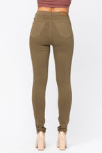 Load image into Gallery viewer, Yours Truly Olive Judy Blue Skinny Jeans