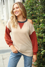 Load image into Gallery viewer, Oatmeal Two Tone Sweater Knit Cold Shoulder Top
