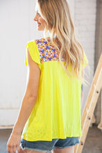 Load image into Gallery viewer, Yellow Flower Power Color Block Wide Rib Flutter Top
