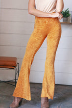Load image into Gallery viewer, Sunrise Cotton Acid Wash Cut Edge Flared Leggings