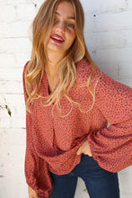 Load image into Gallery viewer, Leopard Wool dobby Bubble Sleeve Woven Top