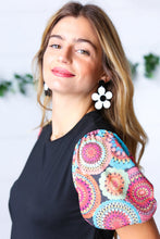 Load image into Gallery viewer, Black & White Mod Daisy Dangle Earrings