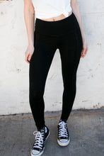 Load image into Gallery viewer, Black Better Cotton Wide Waistband Pocketed Leggings