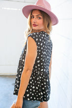 Load image into Gallery viewer, Black Spotted Leopard Sleeveless Soft Knit Top