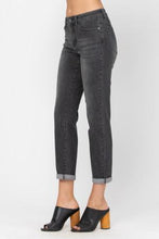 Load image into Gallery viewer, The Daydreamer Judy Blue Boyfriend Jeans