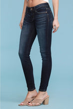 Load image into Gallery viewer, Everyday Beauty Judy Blue Jeans