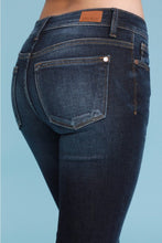 Load image into Gallery viewer, Everyday Beauty Judy Blue Jeans