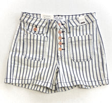 Load image into Gallery viewer, Cross The Seas Judy Blue Shorts