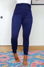 Load image into Gallery viewer, PREORDER: Haley Ruched Waist Leggings