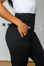 Load image into Gallery viewer, PREORDER: Haley Ruched Waist Leggings