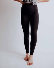 Load image into Gallery viewer, Made for Me Leggings in Black