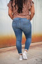 Load image into Gallery viewer, Made For You Skinny Jeans