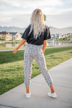 Load image into Gallery viewer, Every Day Leopard Print Joggers