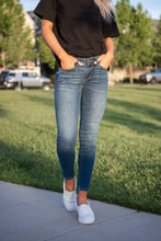 Load image into Gallery viewer, Made For You Skinny Jeans