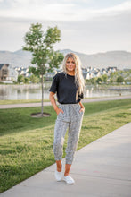 Load image into Gallery viewer, Every Day Leopard Print Joggers