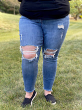 Load image into Gallery viewer, Cut Off At The Knees Judy Blue Skinny Jeans