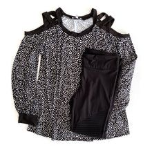 Load image into Gallery viewer, Moto Moves Leggings in Black