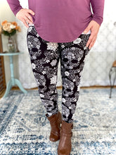 Load image into Gallery viewer, My Floral Skull Leggings