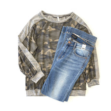 Load image into Gallery viewer, Hidden Beauty Top