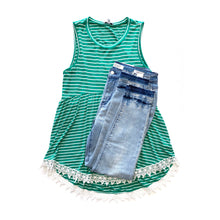 Load image into Gallery viewer, Perfectly Detailed Tank in Green