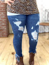Load image into Gallery viewer, Going All Out Judy Blue Jeans