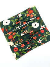 Load image into Gallery viewer, Green Vintage Christmas Floral Headband