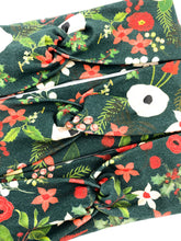 Load image into Gallery viewer, Green Vintage Christmas Floral Headband
