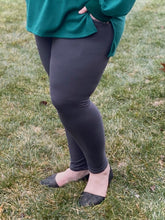 Load image into Gallery viewer, The Perfect Pocket Leggings in Charcoal
