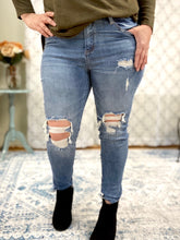 Load image into Gallery viewer, Cut Off At The Knees Judy Blue Skinny Jeans