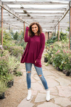Load image into Gallery viewer, Get Comfortable Double Pocket Sweater- Wine
