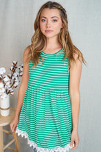 Load image into Gallery viewer, Perfectly Detailed Tank in Green